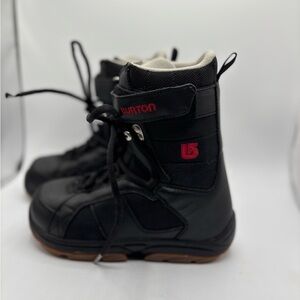 Freestyle Kids Black and Red Freestyle Snowboard Boots